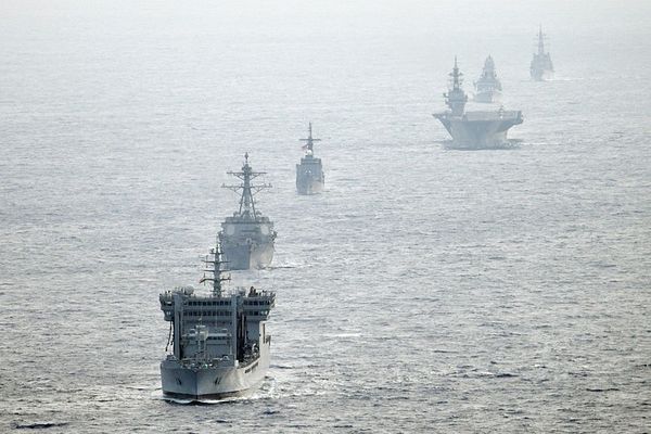 Armada de China realiza "ejercicios de confrontación en el Mar Meridional de China"